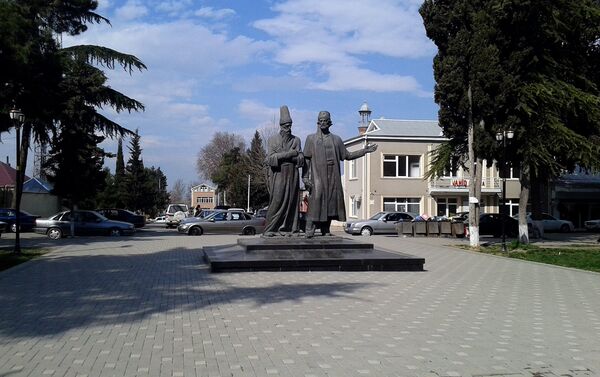 Памятник Молла Панах Вагифу и Молла Вели Видади - Sputnik Азербайджан