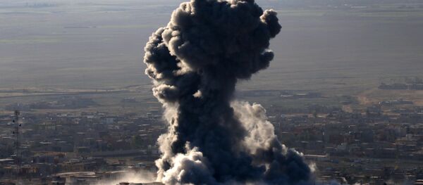 Бомбардировки в Сирии. Архивное фото - Sputnik Азербайджан