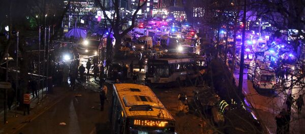 Место взрыва в Анкаре Место взрыва в Анкаре - Sputnik Азербайджан