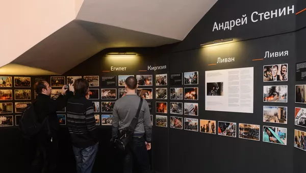Открытие экспозиции фотографий А.Стенина - Sputnik Азербайджан