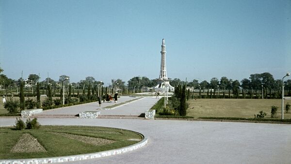Обелиск Независимости на площади в городе Лахор. Архивное фото - Sputnik Азербайджан
