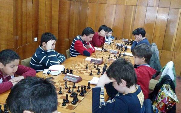 Шахматисты готовятся к II Всемирным играм юных соотечественников - Sputnik Азербайджан