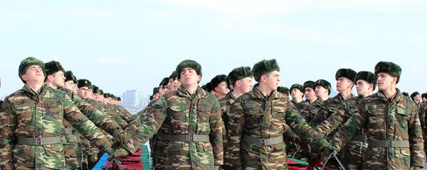 Церемония принесения военной присяги солдатов азербайджанской армии, фото из архива Церемония принесения военной присяги солдатов азербайджанской армии, фото из архива - Sputnik Азербайджан