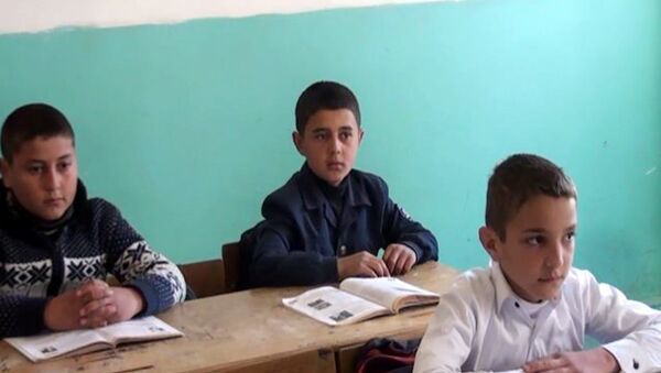 Ученики школы села Джалилли Товузского района - Sputnik Азербайджан
