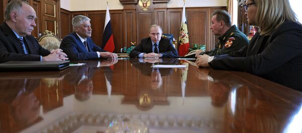 Президент РФ В. Путин провел совещание в Кремле - Sputnik Азербайджан
