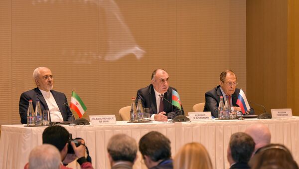Пресс-конференция глав МИД Азербайджана, Ирана и России по итогам трехсторонней встречи в Баку - Sputnik Азербайджан