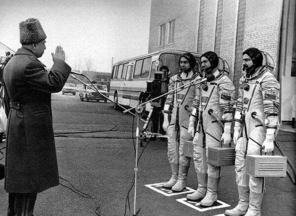 Генерал-лейтенант Керим Алиевич Керимов - Sputnik Азербайджан