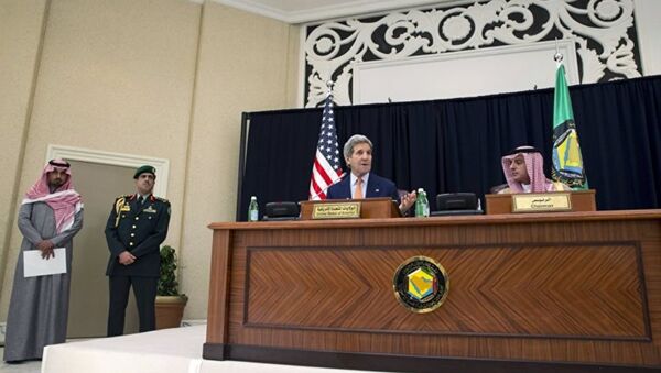 Госсекретарь США Джон Керри и глава МИД Саудовской Аравии Адиль аль-Джубейр. Архивное фото - Sputnik Азербайджан