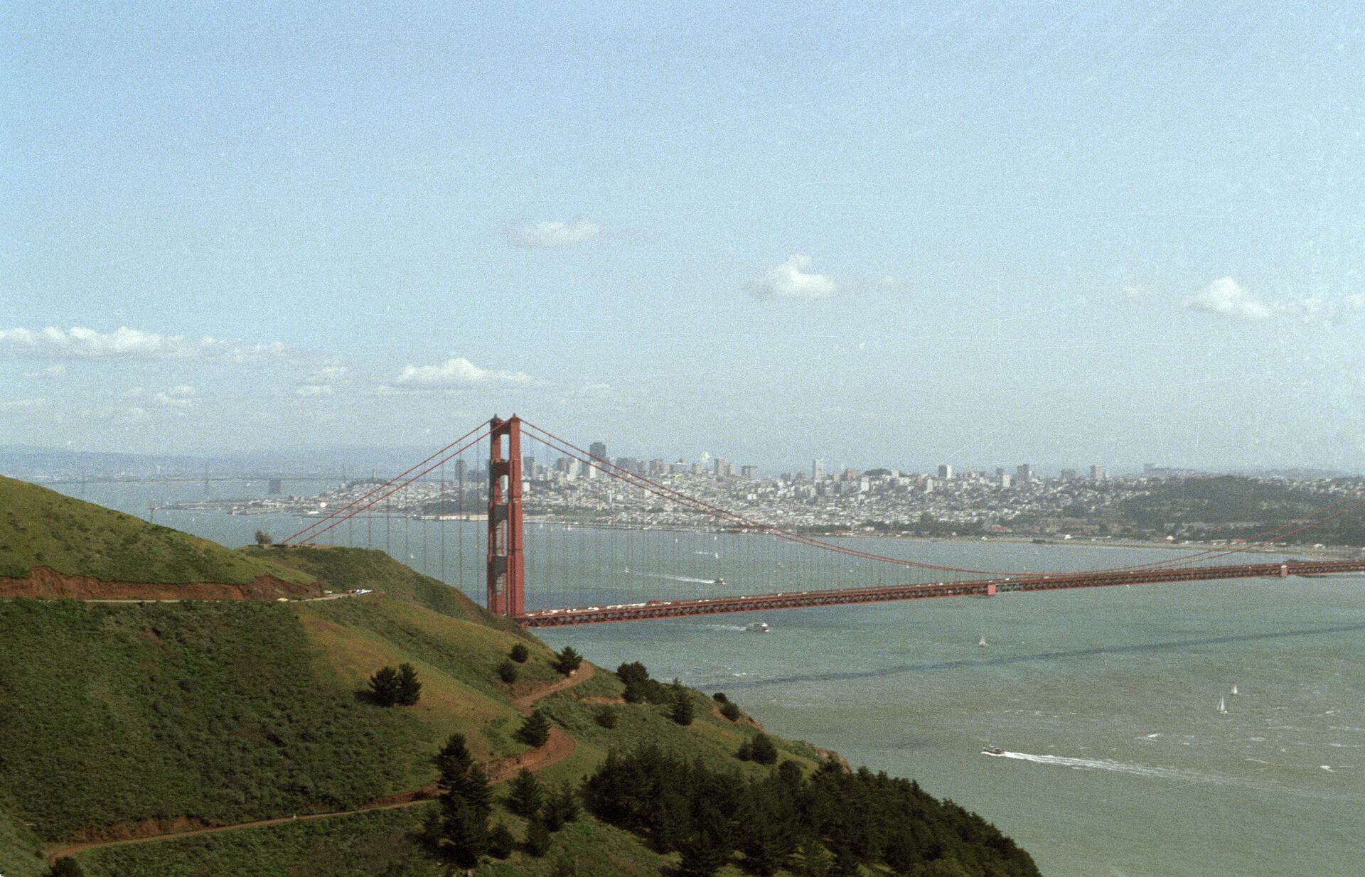 Мост Золотые ворота в Сан-Франциско. Архивное фото - Sputnik Azərbaycan, 1920, 27.05.2024
