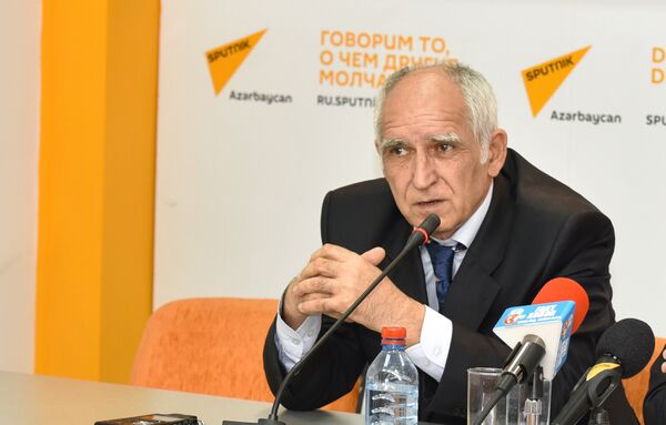 Надир Исрафилов, эксперт по образованию Надир Исрафилов, эксперт по образованию - Sputnik Азербайджан
