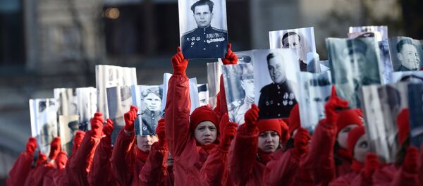 Торжественный марш, посвященный легендарному параду 1941 года Торжественный марш, посвященный легендарному параду 1941 года - Sputnik Азербайджан