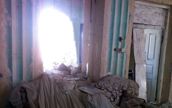 Разрушенный в результате обстрела дом, принадлежащий жителю поселка Шихарх Тертерского района - Sputnik Азербайджан