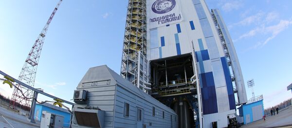 Первый запуск ракеты с нового российского космодрома Восточный. Архивное фото Первый запуск ракеты с нового российского космодрома Восточный. Архивное фото - Sputnik Азербайджан