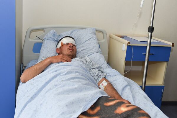 Эльгиз Гараев из села Гарадаглы ранен в ночь с 27 на 28 апреля - Sputnik Азербайджан