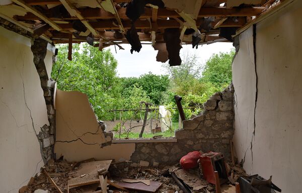 Разрушенные дома Агдамского района - Sputnik Азербайджан