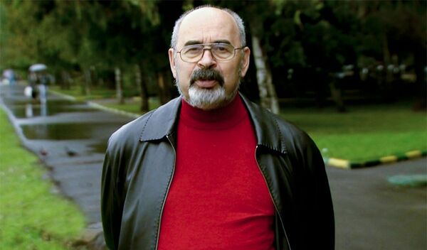 Viktor Litovkin, rusiyalı hərbi ekspert Viktor Litovkin, rusiyalı hərbi ekspert - Sputnik Azərbaycan