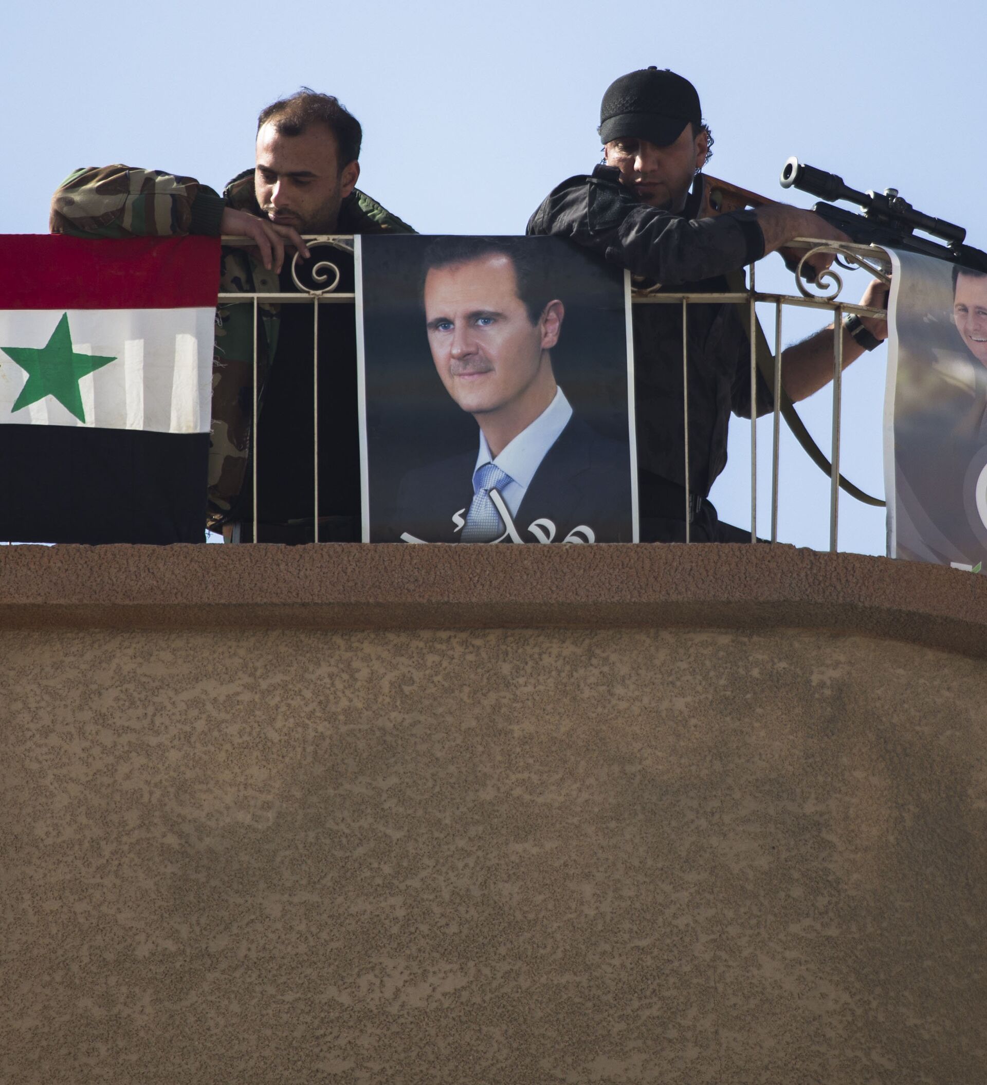 За сирию и башара. Армия Башара Асада. Башар Асад с солдатами. Сирийская армия Асада. Башар Асад посетил солдат.
