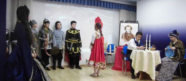 Литературно-музыкальный конкурс в рамках ежегодного проекта РИКЦ Пушкиниана Литературно-музыкальный конкурс в рамках ежегодного проекта РИКЦ Пушкиниана - Sputnik Азербайджан