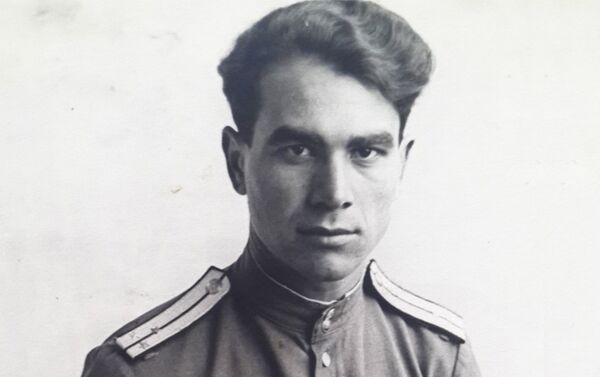 Джавадов родился в 1920 в бакинской деревне Зиря - Sputnik Азербайджан