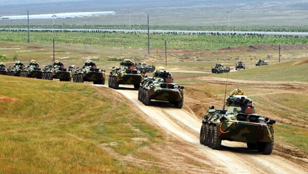 Проверяется боеготовность азербайджанской армии - Sputnik Азербайджан