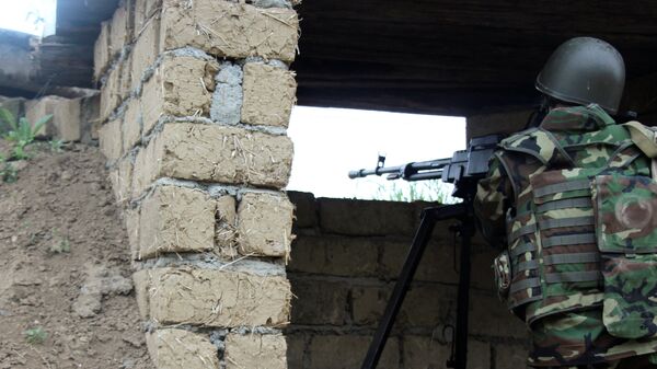 Азербайджанский солдат на позиции. Архивное фото - Sputnik Азербайджан