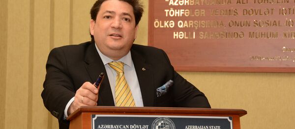Доктор экономических наук, профессор UNEC Захид Мамедов Доктор экономических наук, профессор UNEC Захид Мамедов - Sputnik Азербайджан