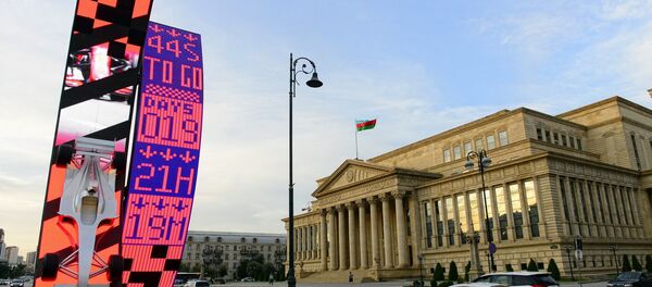 С 14 июня по 16 июня дороги, проходящие по Baku City Circuit, будут закрыты для транспортного потока и этот период будет использован для завершения работ на треке С 14 июня по 16 июня дороги, проходящие по Baku City Circuit, будут закрыты для транспортного потока и этот период будет использован для завершения работ на треке - Sputnik Азербайджан