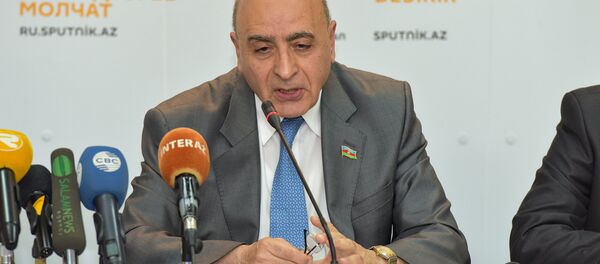 Политолог Расим Мусабеков - Sputnik Азербайджан
