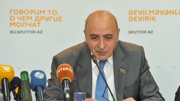 Politoloq Rasim Musabəyov - Sputnik Азербайджан