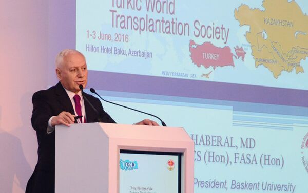 В Баку начал работу II Международный конгресс трансплантологов - Sputnik Азербайджан