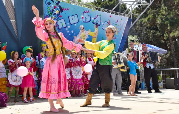 Татарский праздник Сабантуй 2016 в Баку - Sputnik Азербайджан