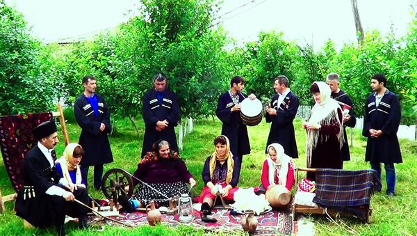 Лезгинский субботник: свадебные обычаи в Гусары не устаревают - Sputnik Азербайджан