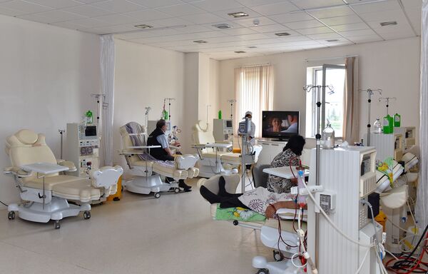 Новое оснащение больниц Уджара, Гекчая и Агдаша - Sputnik Азербайджан