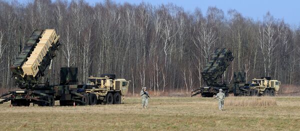 Военные США устанавливают систему ПРО Patriot на полигоне в польском городе Сохачев - Sputnik Азербайджан