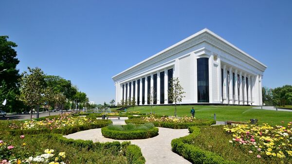 Дворец форумов Узбекистан в Ташкенте - Sputnik Азербайджан