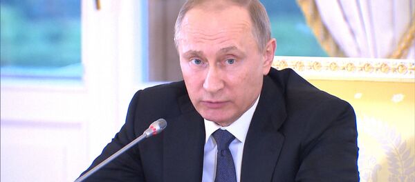 Мы практически преодолели спад – Путин о состоянии экономики РФ - Sputnik Азербайджан