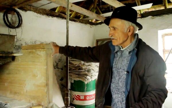 Məhəmməd Abdullayev uzun illər yaşadığı Zaqatala rayonunun Dardoqqaz kəndində dəyirmançı işləyib - Sputnik Azərbaycan