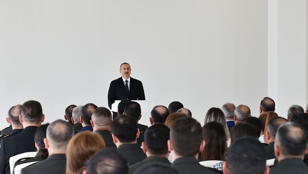 Встреча президента Ильхама Алиева с военнослужащими - Sputnik Азербайджан