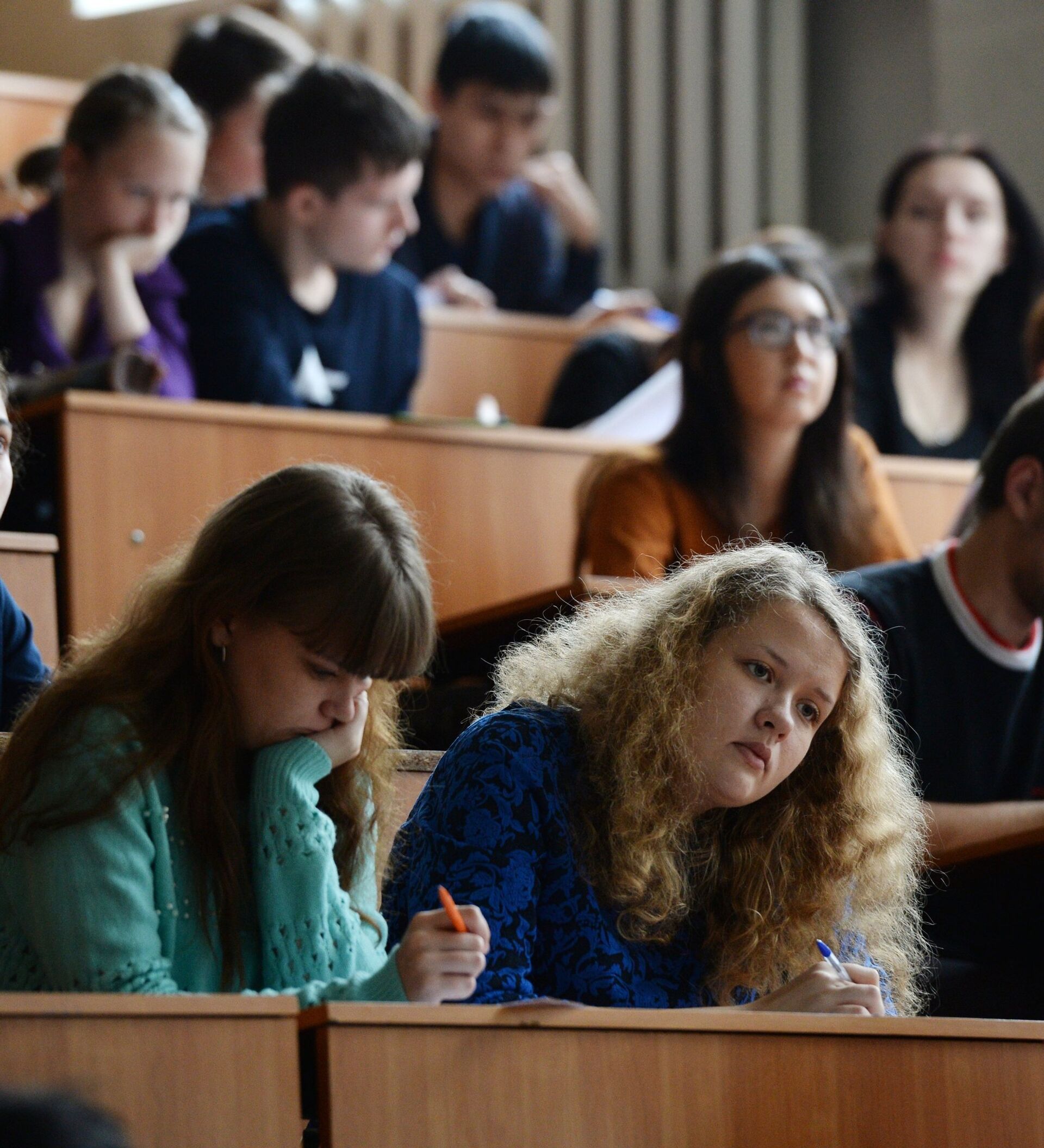 Проблемы студентов в университете. Вузы с большой стипендией в России. Студент ссуза это.