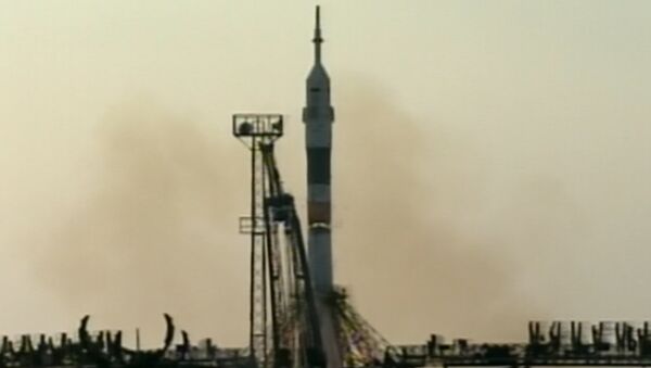 Кадры старта ракеты-носителя с первым кораблем новой серии Союз МС - Sputnik Азербайджан