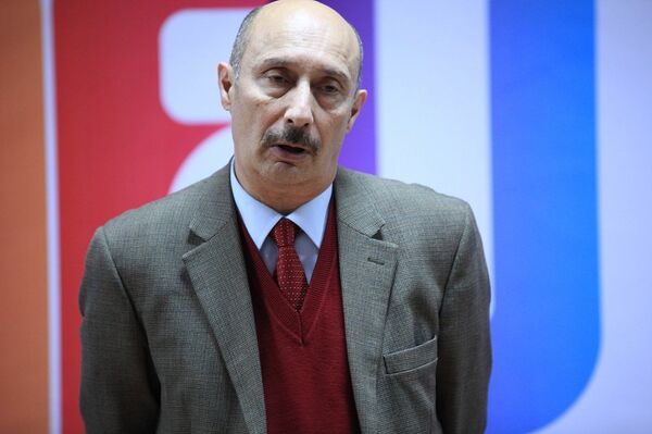 Zərdüşt Əlizadə, politoloq Zərdüşt Əlizadə, politoloq - Sputnik Azərbaycan
