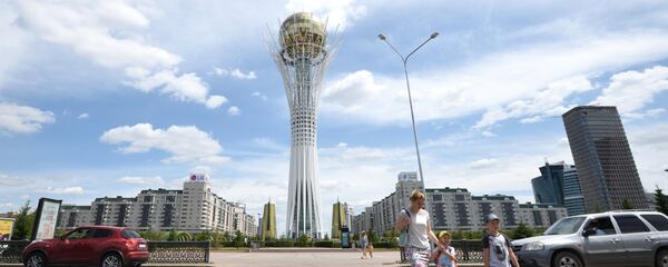 Монумент Астана-Байтерек в центре Астаны - Sputnik Азербайджан