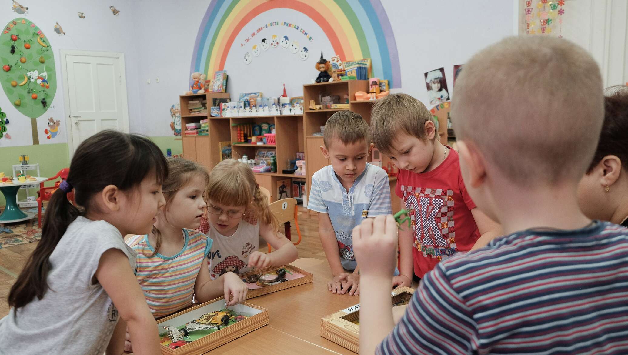 Жизнь дошкольной группы. Дети в детском саду. Детские сады в России. Фото детей в детском саду. Государственный детский сад.