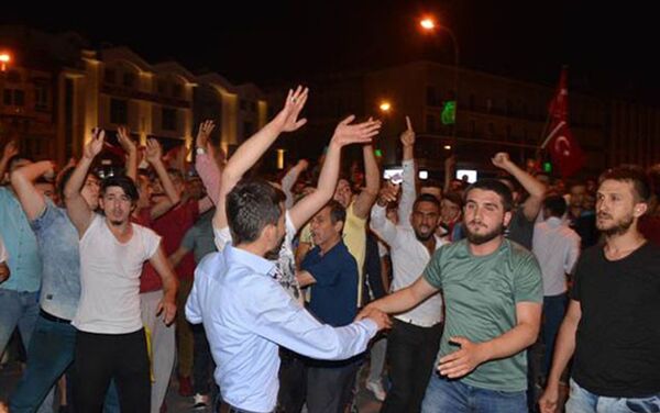 В Турции группой военных численностью 46 человек был организован государственный переворот - Sputnik Азербайджан