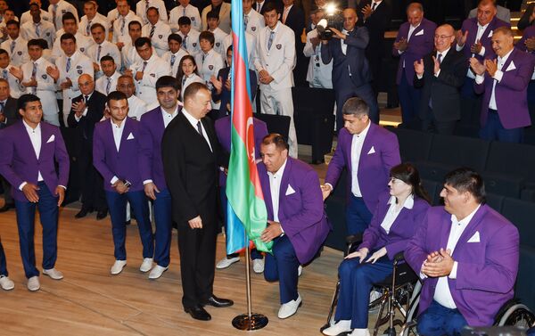 Состоялась официальная церемония проводов азербайджанской делегации, которая примет участие в XXXI Летних Олимпийских играх - Sputnik Азербайджан