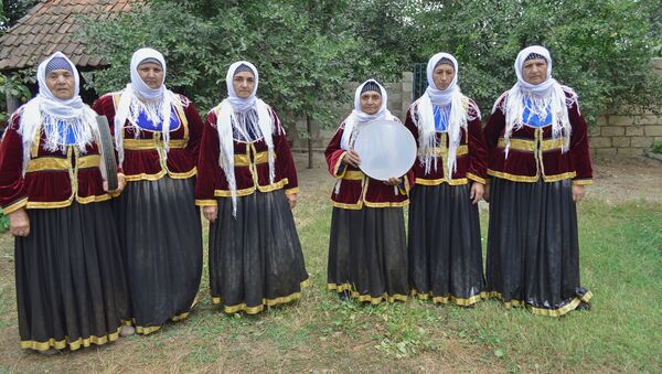Lənkəranın “Nənələr” folklor ansamblı - Sputnik Azərbaycan