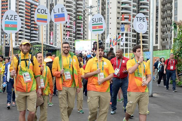 В Олимпийской деревне в Рио-де-Жанейро был поднят флага Азербайджана - Sputnik Азербайджан