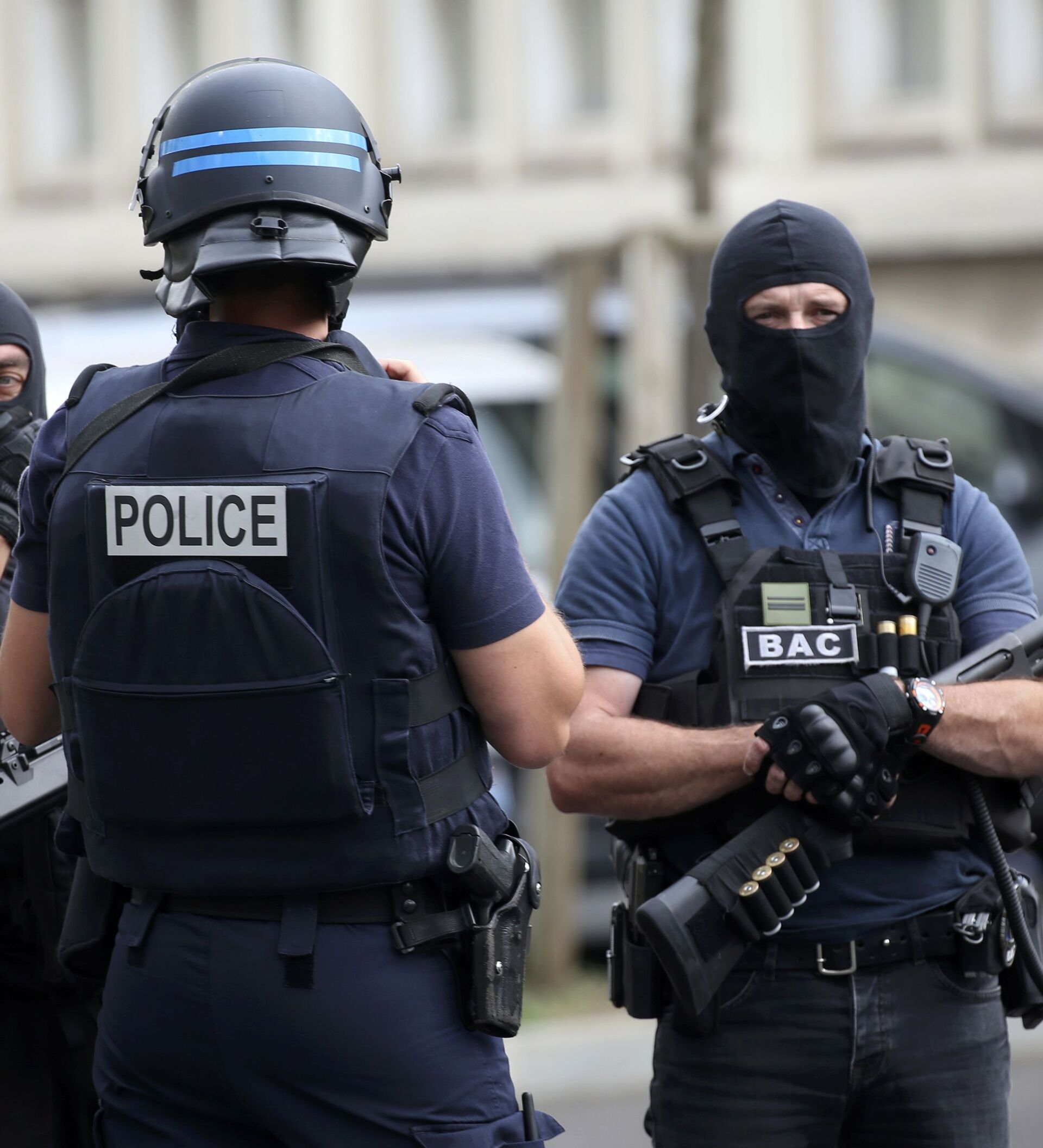 Угрозы полицией статья. Спецслужбы Франции. Французская полиция. Военная полиция Франции.