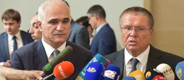 Министр экономического развития и торговли РФ Алексей Улюкаев Министр экономического развития и торговли РФ Алексей Улюкаев - Sputnik Азербайджан