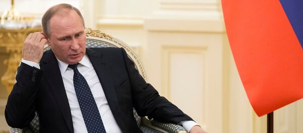 Президент России Владимир Путин во время встречи с главой Азербайджана Ильхамом Алиевым. Баку, 8 августа 2016 года - Sputnik Азербайджан